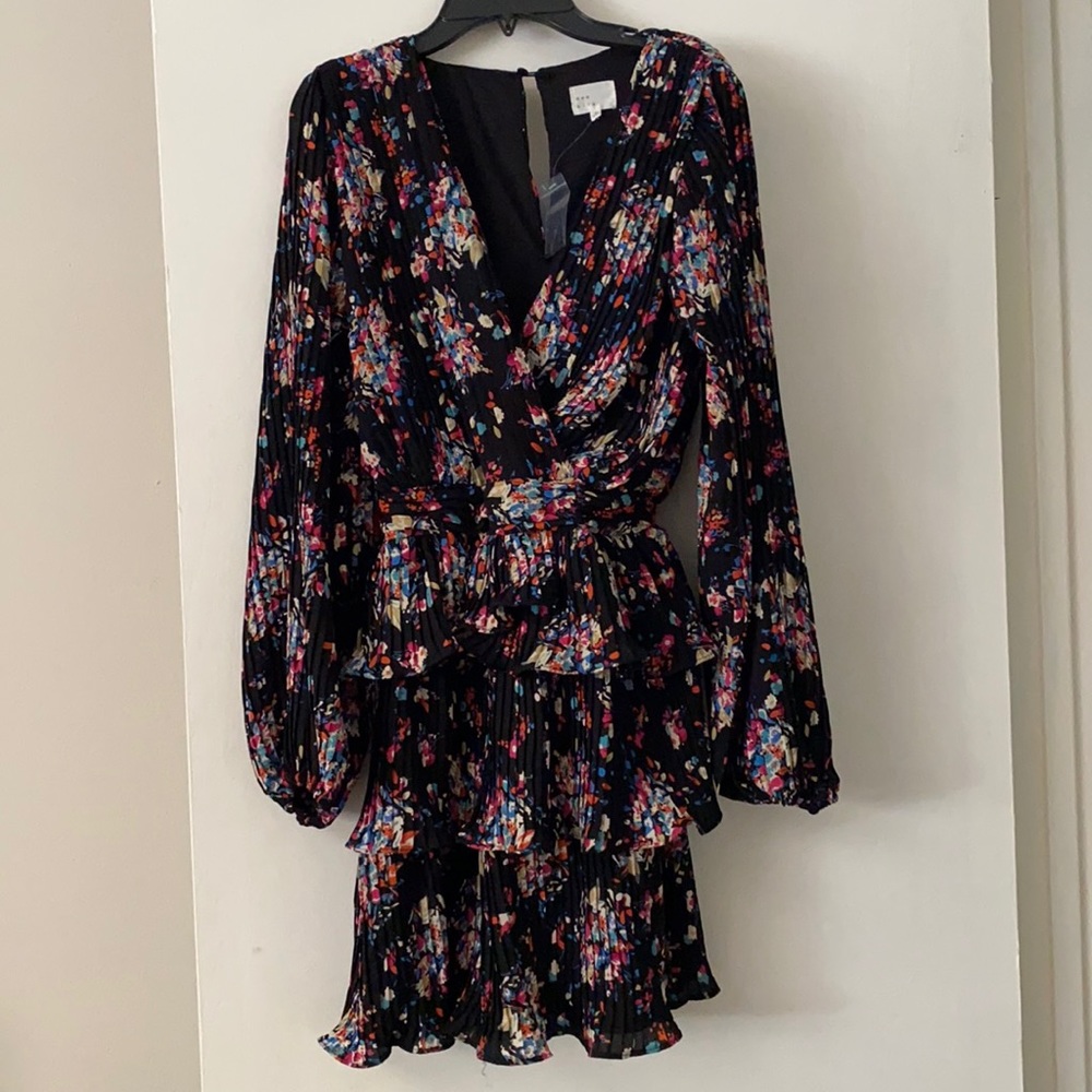 Ruffle balloon sleeve dress